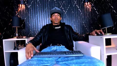 Snapshot of gregory_sforza chatting on 01-13-26, 07:41 GregorySforza online show from 01-13-26, 07:41