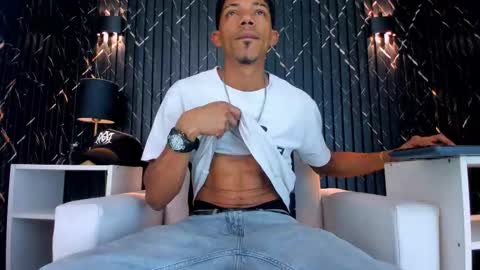 Snapshot of gregory_sforza chatting on 03-08-26, 03:54 GregorySforza online show from 03-08-26, 03:54