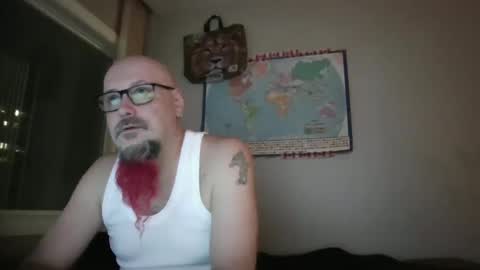 Snapshot of gregrev chatting on 01-08-25, 01:21 gregrev online show from 01-08-25, 01:21