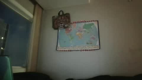 Snapshot of gregrev chatting on 02-06-25, 01:05 gregrev online show from 02-06-25, 01:05