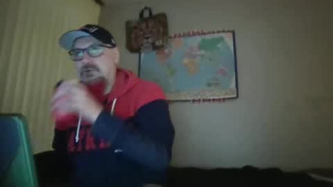 Snapshot of gregrev chatting on 02-10-25, 01:14 gregrev online show from 02-10-25, 01:14