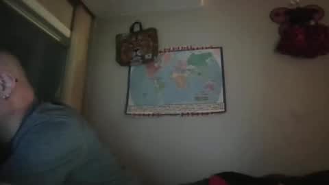 Snapshot of gregrev chatting on 10-17-25, 01:09 gregrev online show from 10-17-25, 01:09