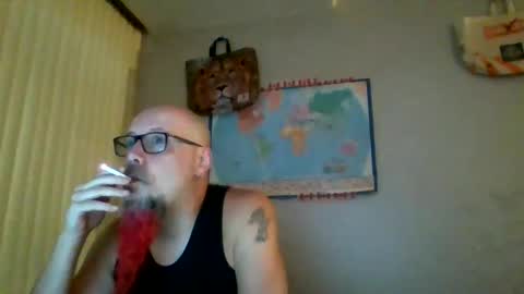 Snapshot of gregrev chatting on 12-17-25, 04:29 gregrev online show from 12-17-25, 04:29