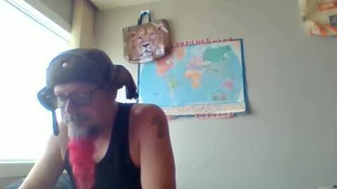 Snapshot of gregrev chatting on 12-17-25, 06:14 gregrev online show from 12-17-25, 06:14