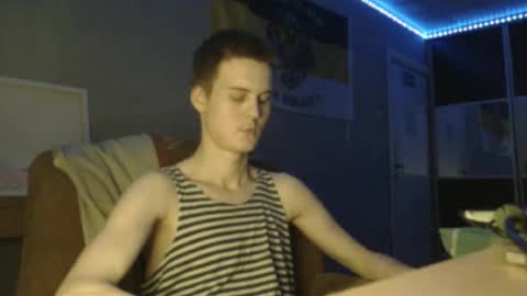 Snapshot of greonn chatting on 12-16-24, 05:00 Felix online show from 12-16-24, 05:00