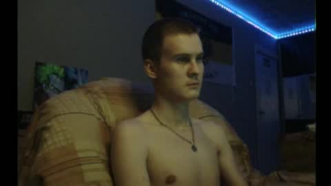 Snapshot of greonn chatting on 02-12-25, 08:18 Felix online show from 02-12-25, 08:18