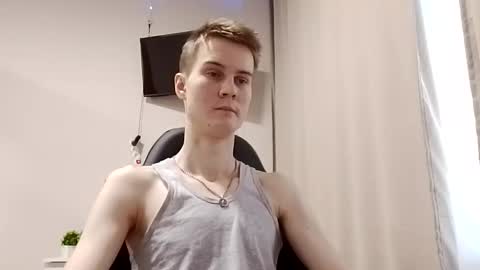 Snapshot of greonn chatting on 11-12-25, 07:42 Felix online show from 11-12-25, 07:42