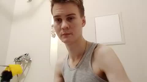 Snapshot of greonn chatting on 11-16-25, 08:09 Felix online show from 11-16-25, 08:09