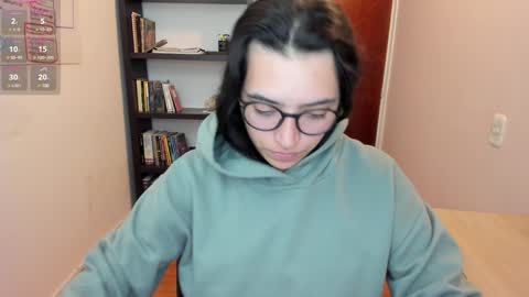 Snapshot of gretagat chatting on 12-04-24, 10:41 Greta online show from 12-04-24, 10:41