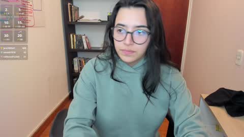 Snapshot of gretagat chatting on 12-05-24, 01:47 Greta online show from 12-05-24, 01:47