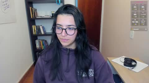 Snapshot of gretagat chatting on 02-17-25, 09:41 Greta online show from 02-17-25, 09:41