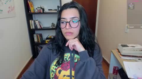 Snapshot of gretagat chatting on 09-10-25, 06:02 Greta online show from 09-10-25, 06:02