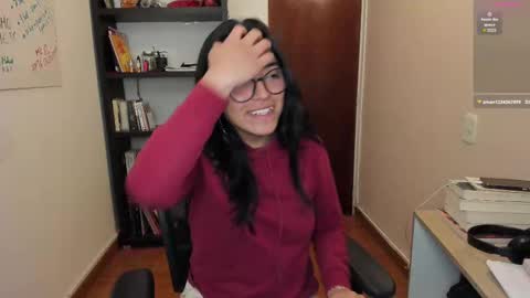 Snapshot of gretagat chatting on 10-06-25, 02:31 Greta online show from 10-06-25, 02:31