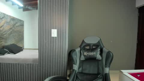 Gretchen  online show from 10-02-25, 08:16