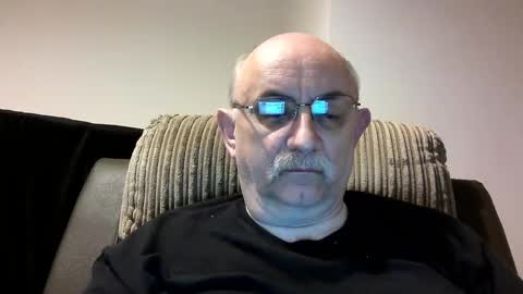 Snapshot of grey_dom chatting on 12-21-24, 08:21 Master Sir online show from 12-21-24, 08:21