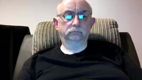 Snapshot of grey_dom chatting on 12-22-24, 11:20 Master Sir online show from 12-22-24, 11:20