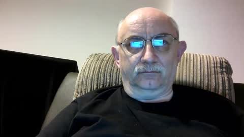 Snapshot of grey_dom chatting on 12-28-24, 02:53 Master Sir online show from 12-28-24, 02:53