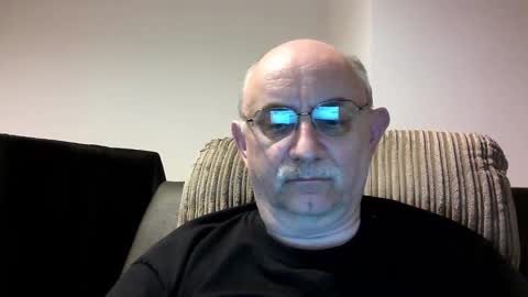 Snapshot of grey_dom chatting on 12-28-24, 06:40 Master Sir online show from 12-28-24, 06:40