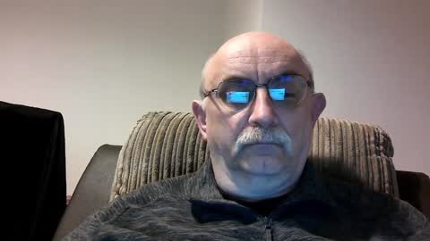 Snapshot of grey_dom chatting on 01-07-25, 01:46 Master Sir online show from 01-07-25, 01:46