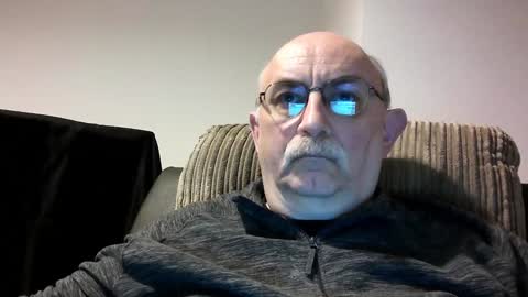 Snapshot of grey_dom chatting on 01-07-25, 04:48 Master Sir online show from 01-07-25, 04:48