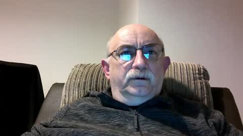 Snapshot of grey_dom chatting on 01-07-25, 10:52 Master Sir online show from 01-07-25, 10:52