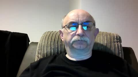 Snapshot of grey_dom chatting on 01-11-25, 06:33 Master Sir online show from 01-11-25, 06:33