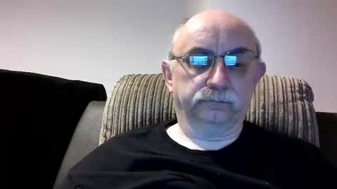 Snapshot of grey_dom chatting on 02-16-25, 08:33 Master Sir online show from 02-16-25, 08:33