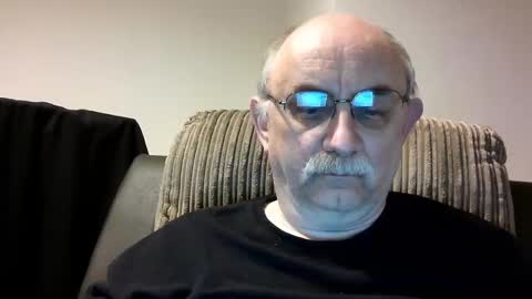 Snapshot of grey_dom chatting on 02-17-25, 10:47 Master Sir online show from 02-17-25, 10:47