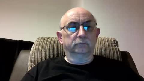 Snapshot of grey_dom chatting on 03-10-25, 09:40 Master Sir online show from 03-10-25, 09:40