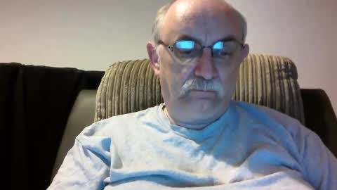 Snapshot of grey_dom chatting on 09-26-25, 10:14 Master Sir online show from 09-26-25, 10:14