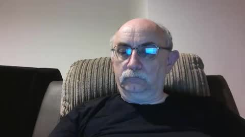 Snapshot of grey_dom chatting on 10-03-25, 08:06 Master Sir online show from 10-03-25, 08:06