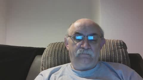 Snapshot of grey_dom chatting on 10-26-25, 08:20 Master Sir online show from 10-26-25, 08:20