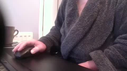 greyfox_6000 online show from 02-25-25, 06:03