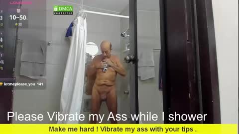 Grey.  If viewing your cam I am more likely to stay if you show your face. online show from 10-04-25, 08:01