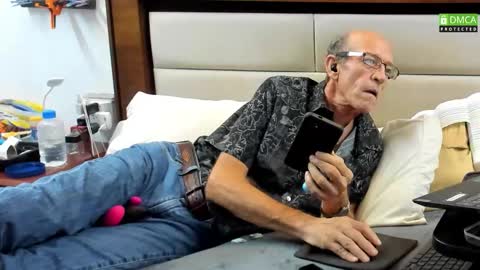 Grey.  If viewing your cam I am more likely to stay if you show your face. online show from 11-09-25, 07:28