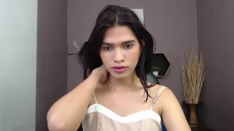 Snapshot of greys_ath chatting on 02-18-25, 05:09 greys online show from 02-18-25, 05:09