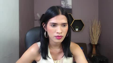 Snapshot of greys_ath chatting on 03-09-25, 02:50 greys online show from 03-09-25, 02:50