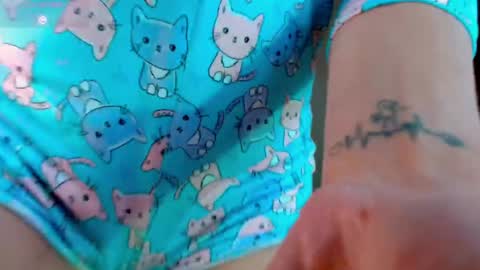 Greyslopez online show from 12-29-24, 12:41