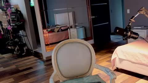 Snapshot of greyslopez chatting on 05-28-26, 04:04 Greyslopez online show from 05-28-26, 04:04