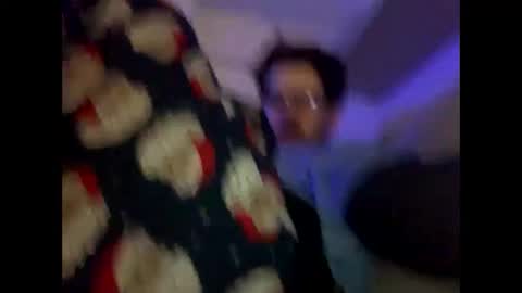 Snapshot of greyvan96 chatting on 01-17-25, 11:38 Perfectlyaveragesavage online show from 01-17-25, 11:38