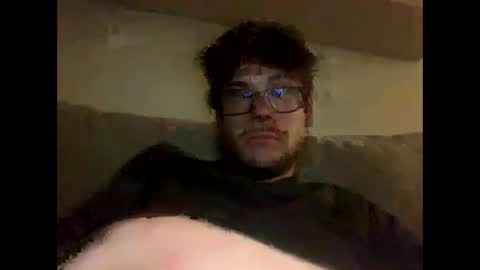 Snapshot of greyvan96 chatting on 01-21-25, 06:43 Perfectlyaveragesavage online show from 01-21-25, 06:43