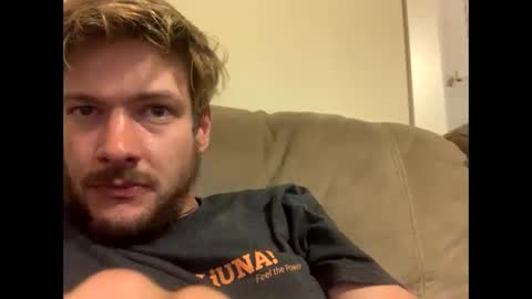 Snapshot of greyvan96 chatting on 09-10-25, 08:25 Perfectlyaveragesavage online show from 09-10-25, 08:25