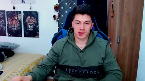 Snapshot of griego01 chatting on 12-17-24, 05:58 griego01 online show from 12-17-24, 05:58