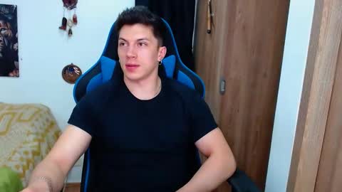 Snapshot of griego01 chatting on 01-05-25, 12:31 griego01 online show from 01-05-25, 12:31