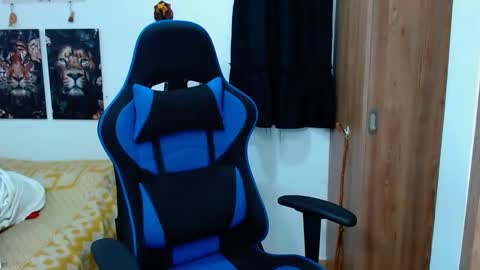 Snapshot of griego01 chatting on 01-10-25, 12:38 griego01 online show from 01-10-25, 12:38