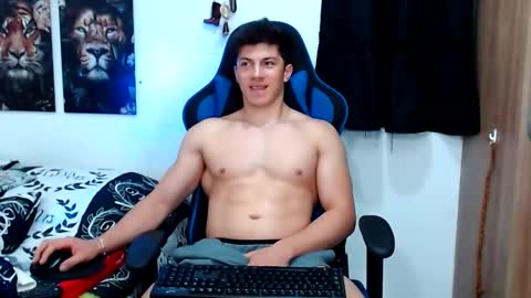 Snapshot of griego01 chatting on 02-28-25, 01:37 griego01 online show from 02-28-25, 01:37