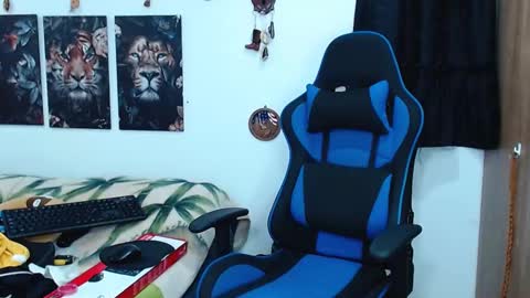 Snapshot of griego01 chatting on 03-11-25, 09:59 griego01 online show from 03-11-25, 09:59