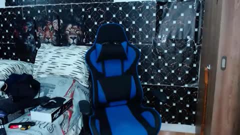 Snapshot of griego01 chatting on 01-14-26, 11:20 griego01 online show from 01-14-26, 11:20