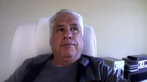 grisa01 online show from 10-23-25, 01:10