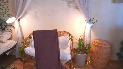 Snapshot of griselberumen chatting on 02-20-26, 06:26 Gwen online show from 02-20-26, 06:26